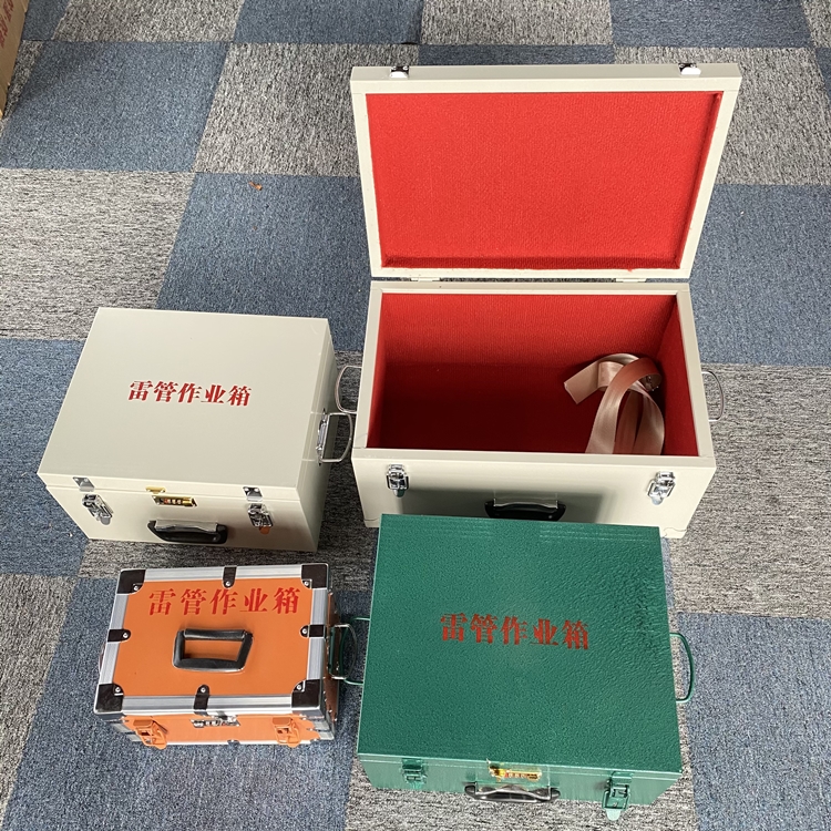 福鼎爆破工程作业箱如何选择？玻璃钢与传统材质的全面对比